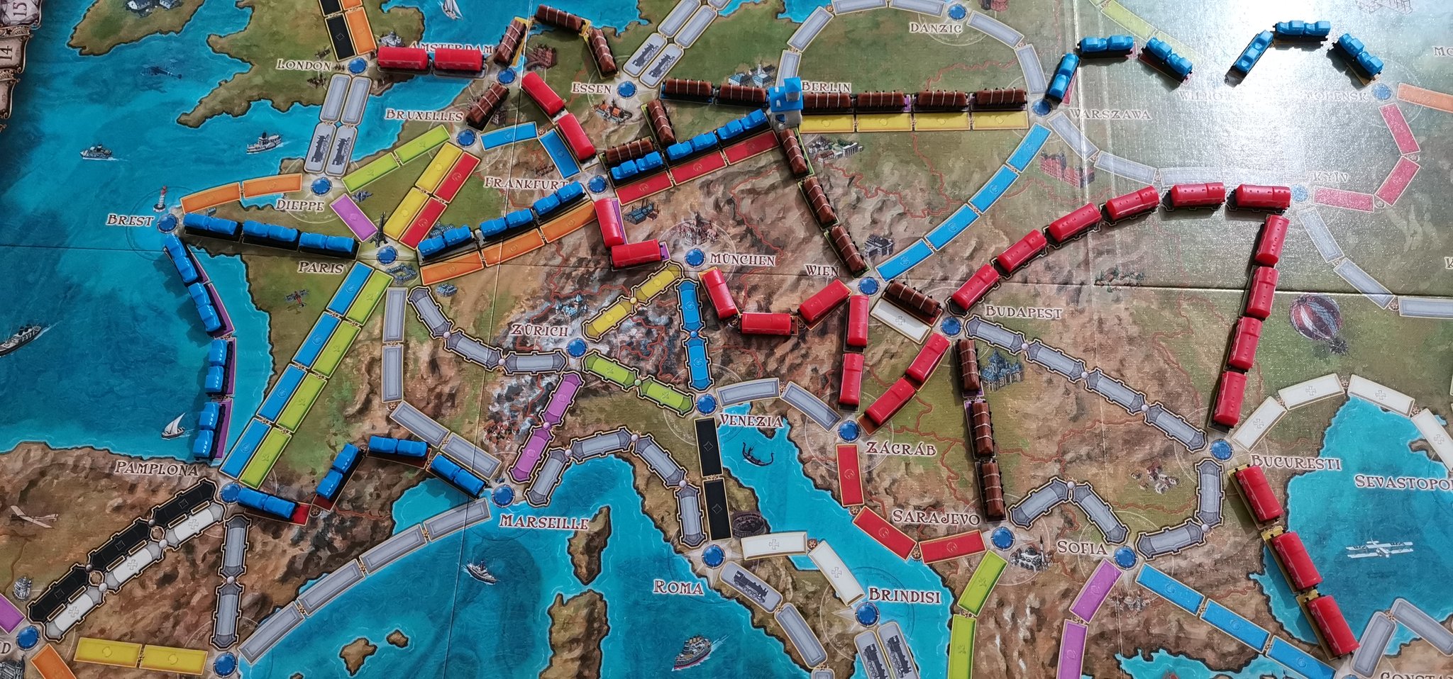 On a joué au jeu de société Les Aventuriers du Rail Europe 15e anniversaire