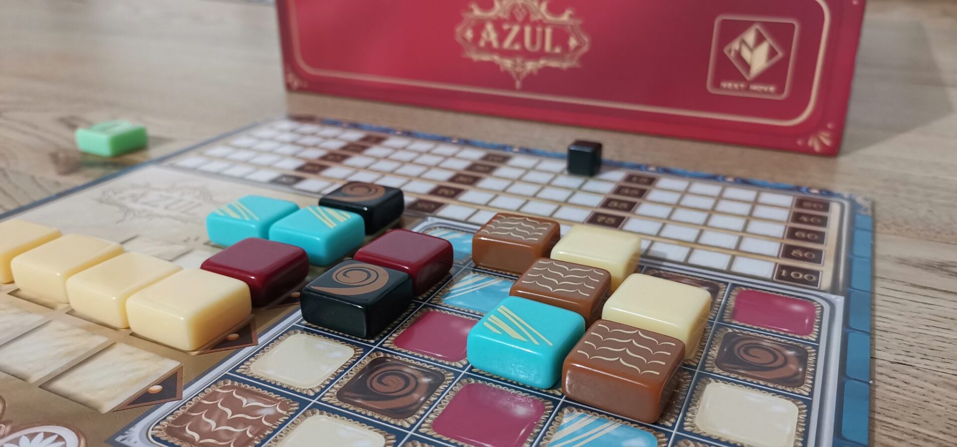 Azul: Maître Chocolatier (2022) - Jeux Abstraits 
